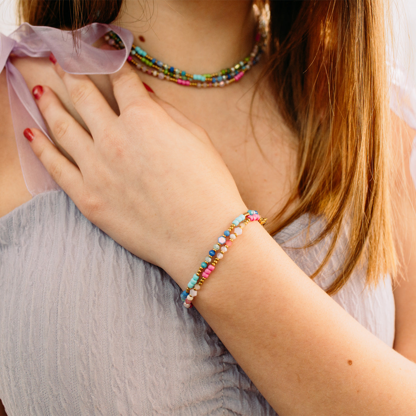 Julie Julsen KIDS Armband Edelstahl vergoldet mit blauen Glasperlen