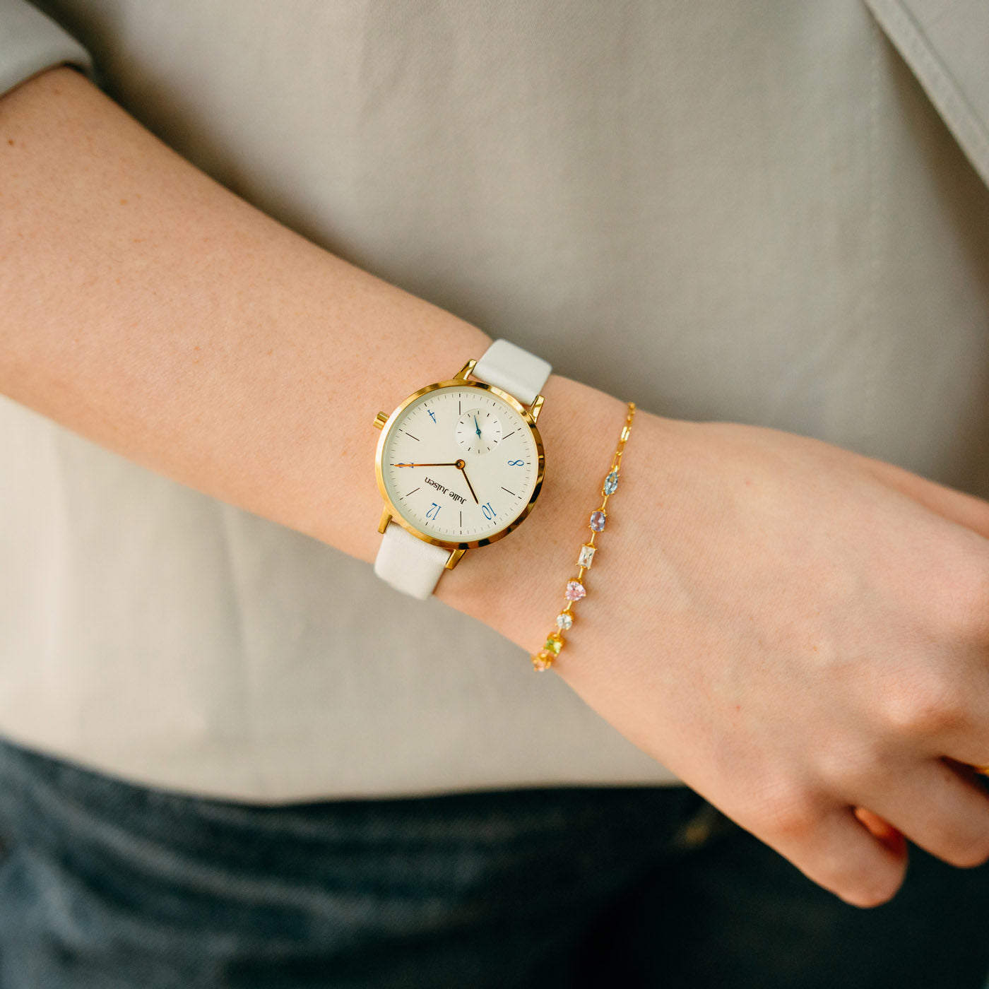 Julie Julsen Armband FORMS vergoldet mit 7 bunten Zirkonia