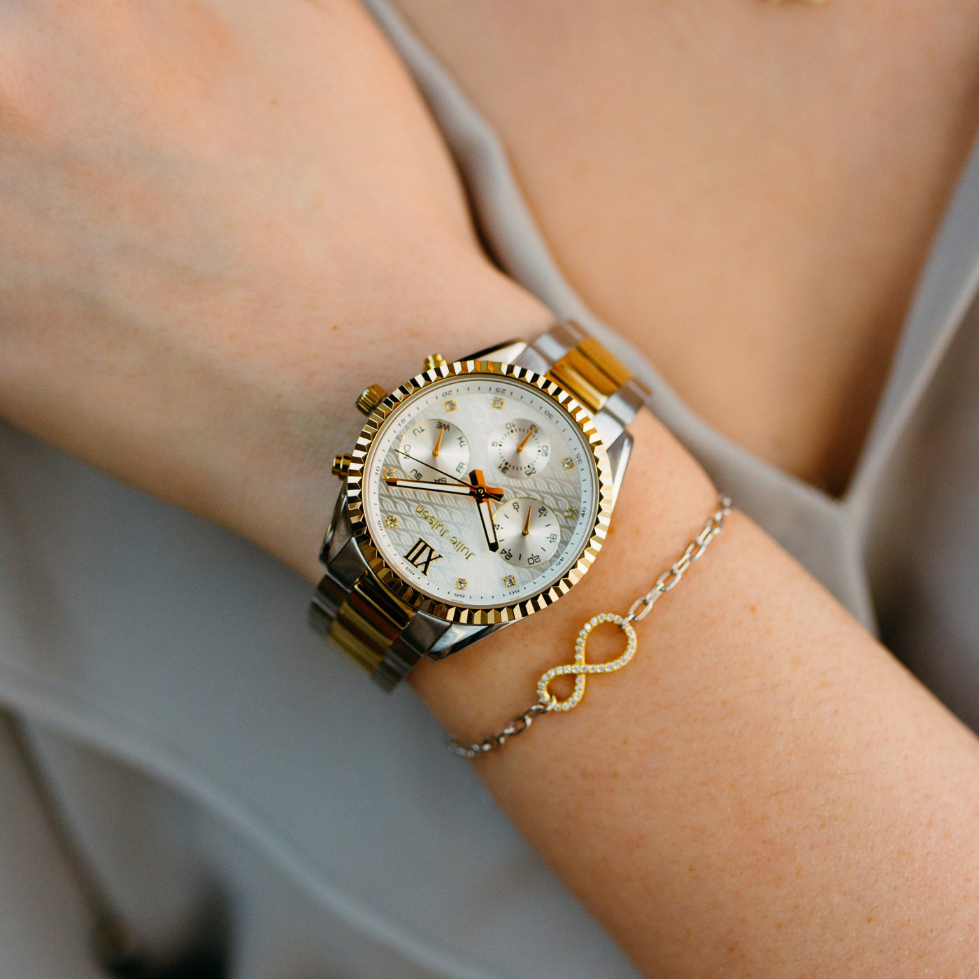 Julie Julsen Armband INFINITY bicolor mit 35 Zirkonia