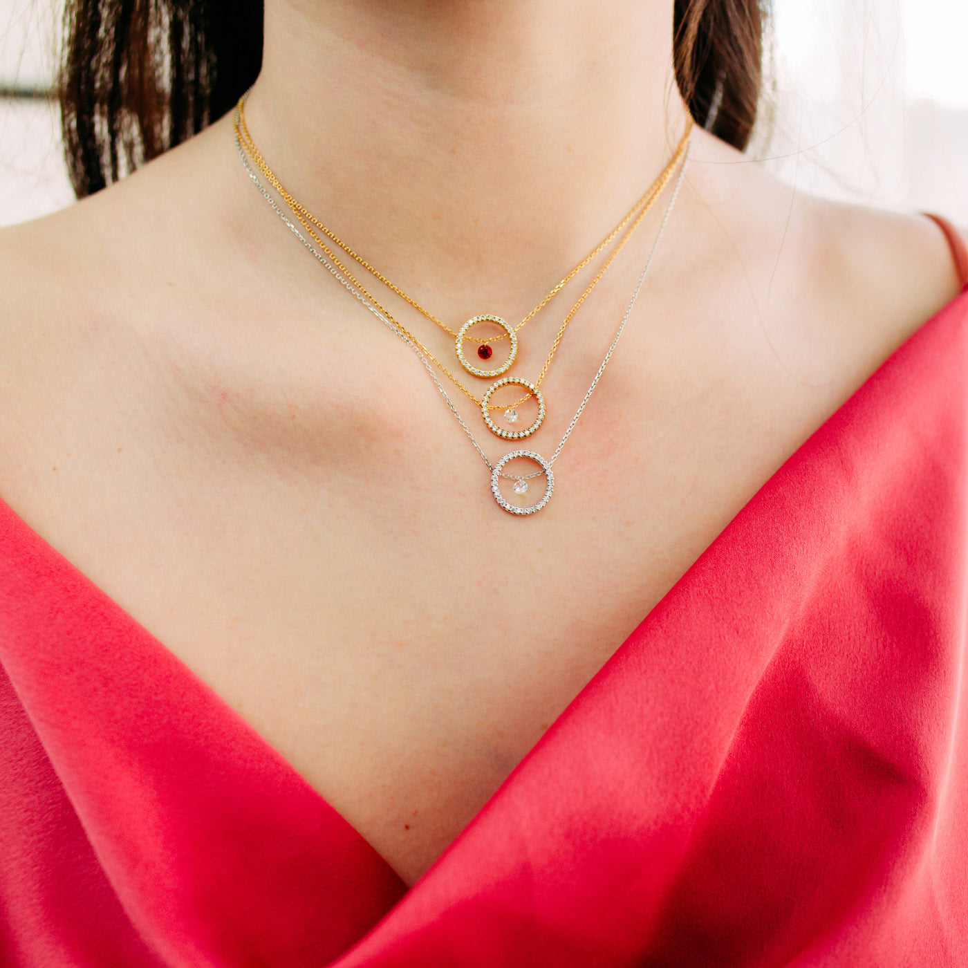 Julie Julsen Kette mit Anhänger MOVING STONE silber mit 32 Zirkonia und 1 weißen Topas