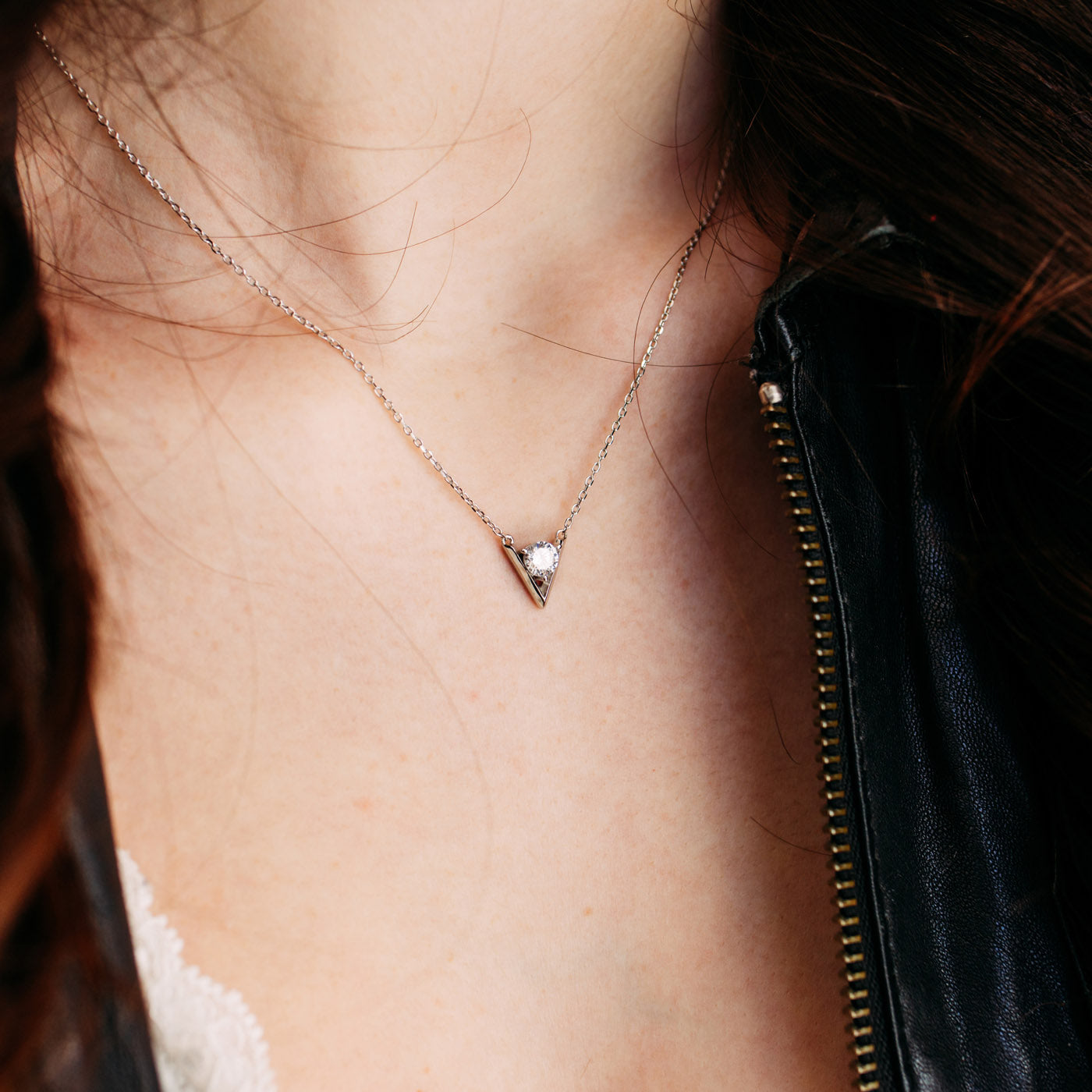 Julie Julsen Kette mit Anhänger TRIANGLE silber mit 1 Zirkonia