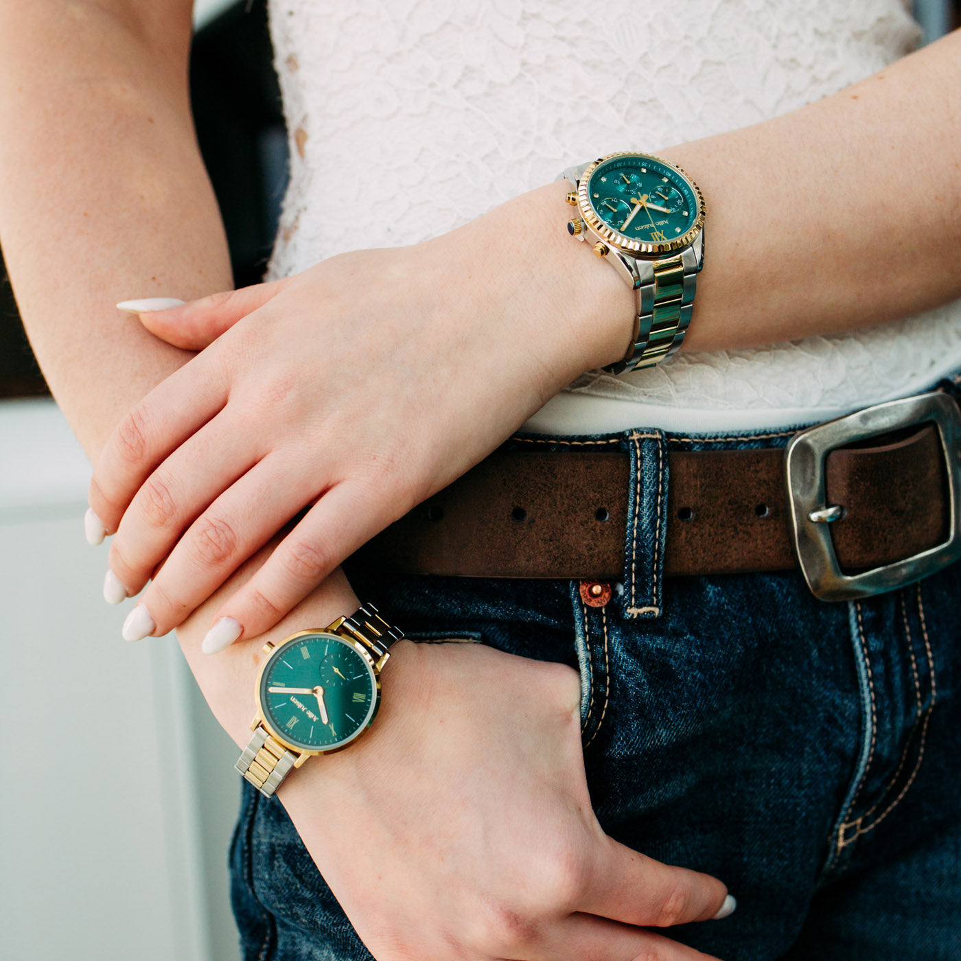 Julie Julsen Damenarmbanduhr LITTLE SECOND vergoldet mit bicolor Edelstahlband 3 atm