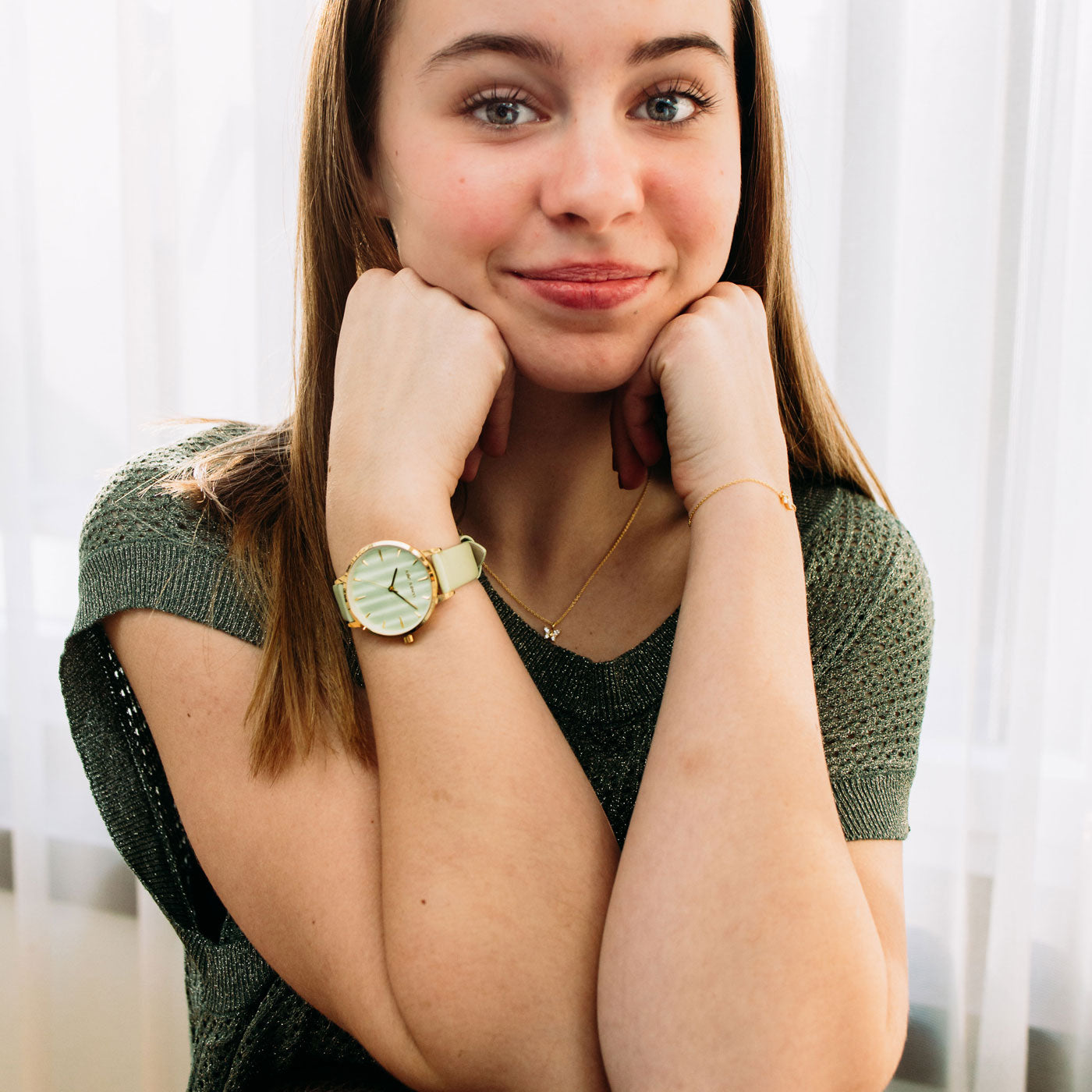 Julie Julsen Damenuhr PASTELL vergoldet mit hellgrünem Lederband 3 ATM