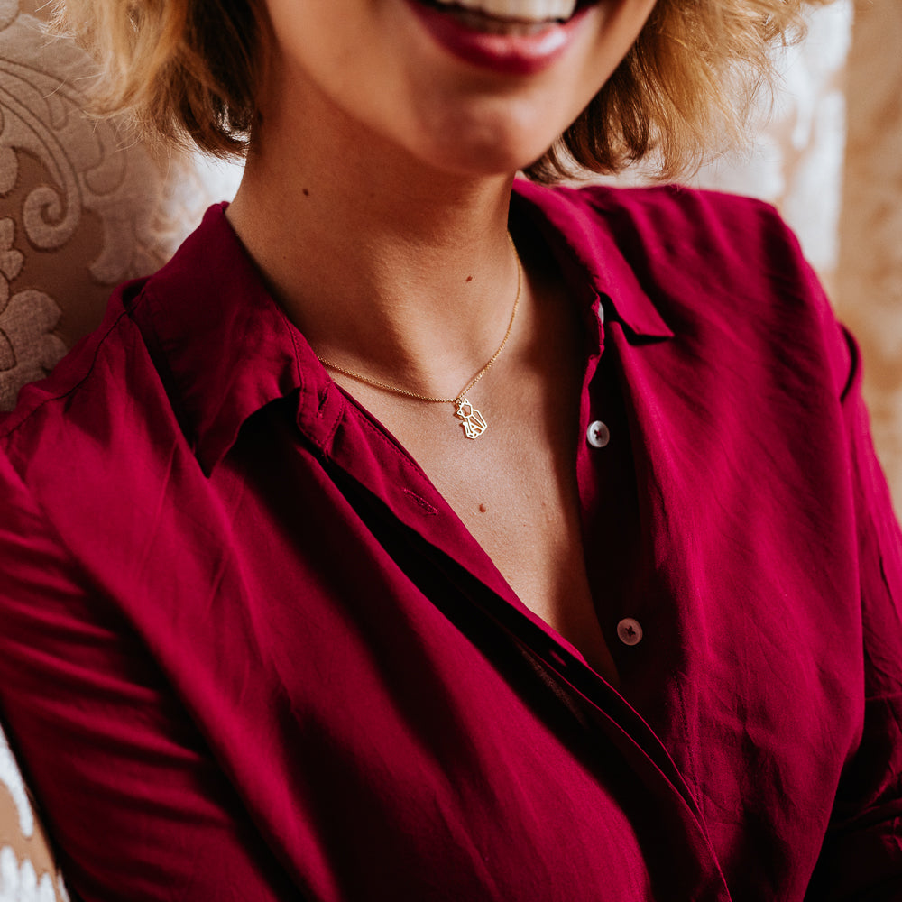 Julie Julsen, Kette vergoldet, Anhänger Katze vergoldet