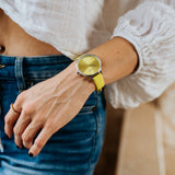 Julie Julsen Uhr, Color Lime, Lederband gelb, mit 16 Zirkonia, 30m