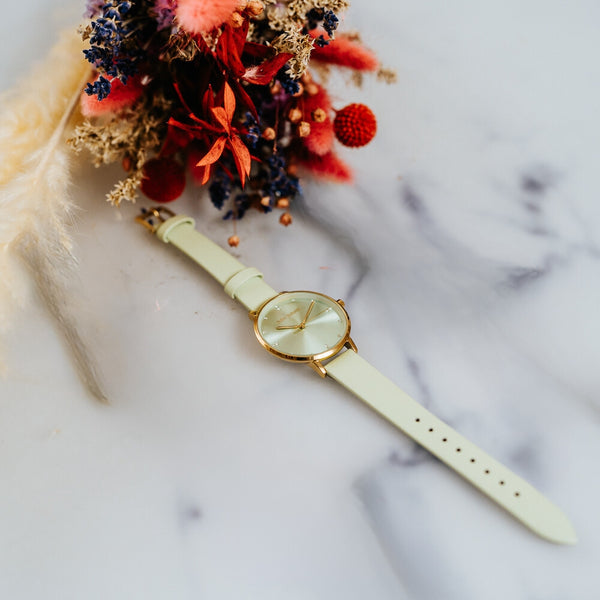 Julie Julsen Uhr, Color Mint, Lederband hellgrün, 16 Zirkonia, 30m