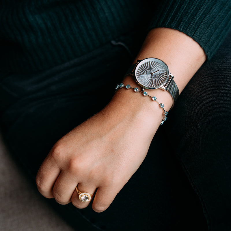 Julie Julsen Armband silber mit 13 hellblauen Zirkonia