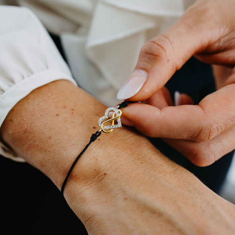 Julie Julsen Armband INFINITY HEART silber mit 20 weiße Zirkonia