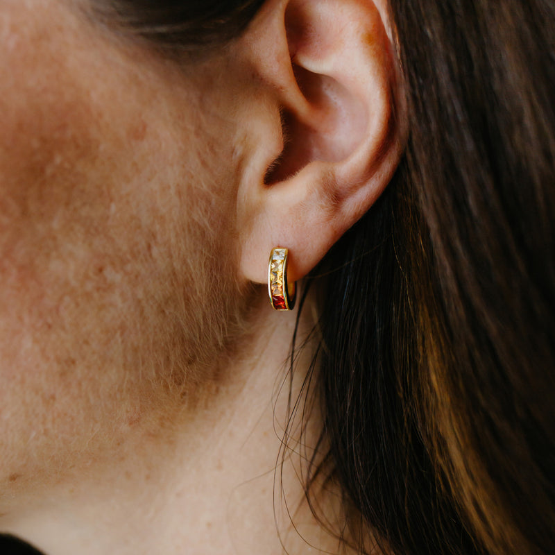 Julie Julsen Creolen CRYSTAL LINE vergoldet mit 12 bunten Natursteinen