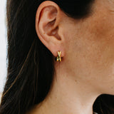 Julie Julsen Ohrstecker CROSSED LINES vergoldet