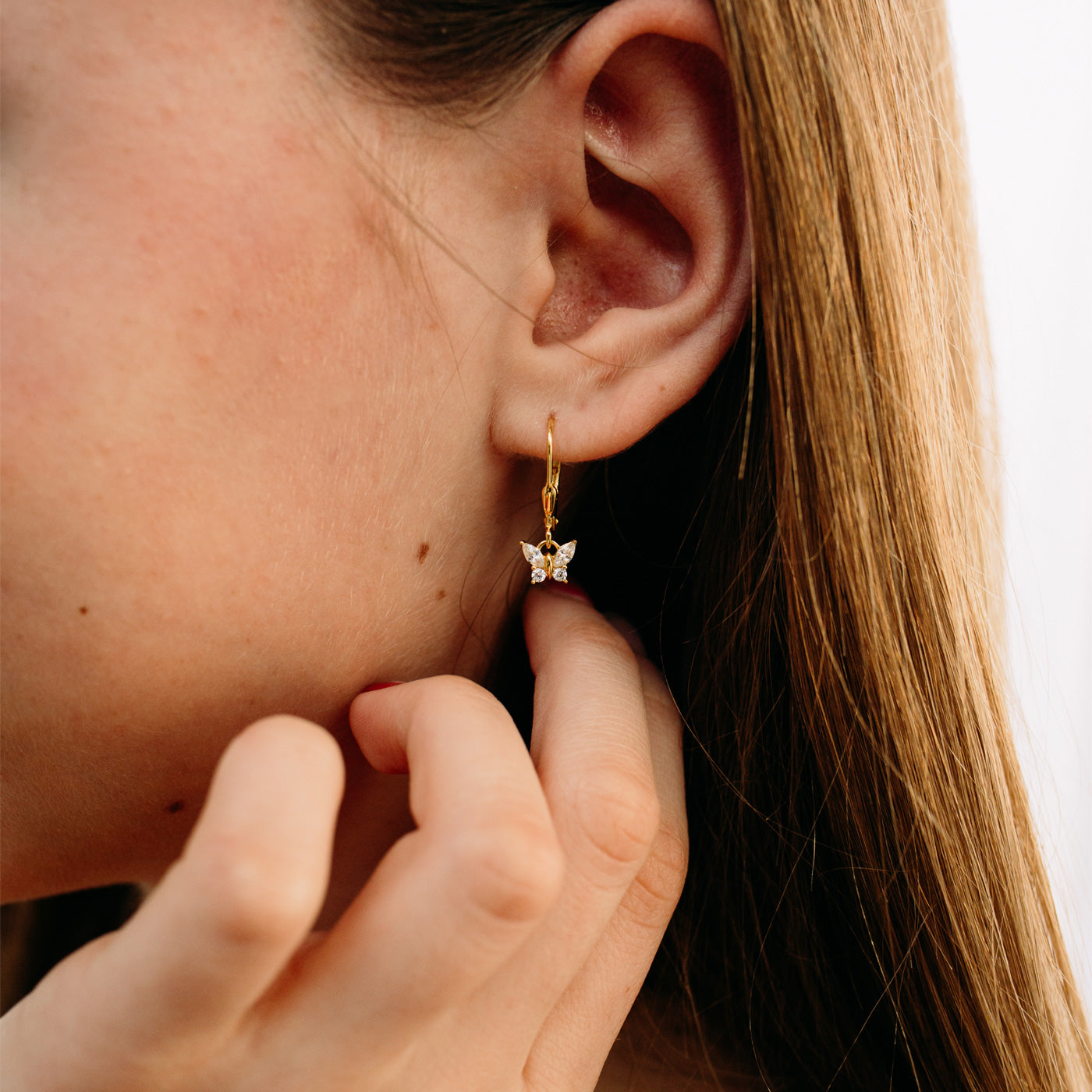 Julie Julsen KIDS Ohrhänger BUTTERFLY Silber vergoldet mit 8 weißen Zirkonia