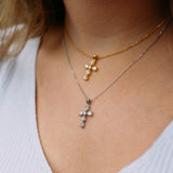 Julie Julsen Kette mit Anhänger KREUZ silber mit 6 Zirkonia