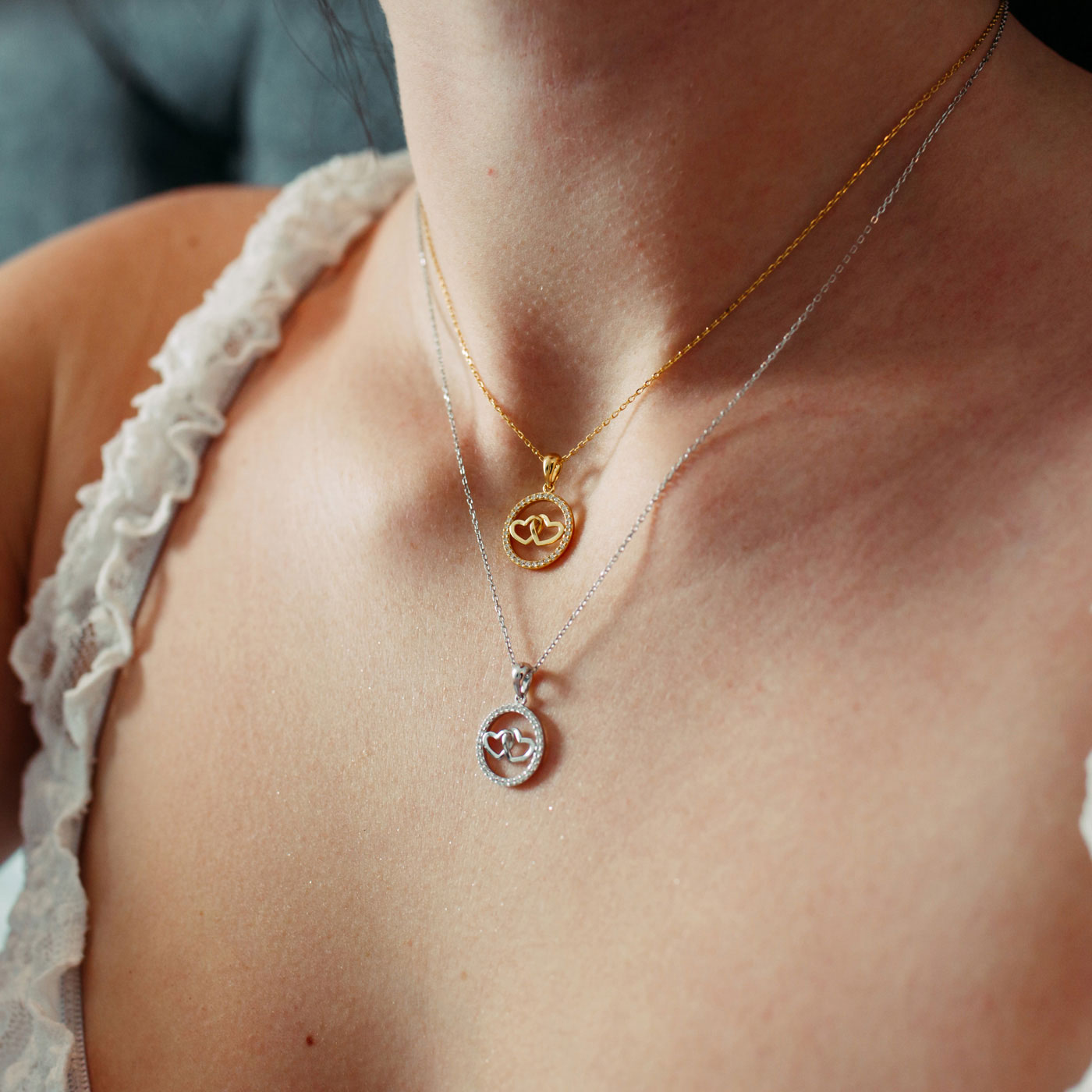 Julie Julsen Kette mit Anhänger 2-HEARTS Silber rhodiniert mit 32 weißen Zirkonia