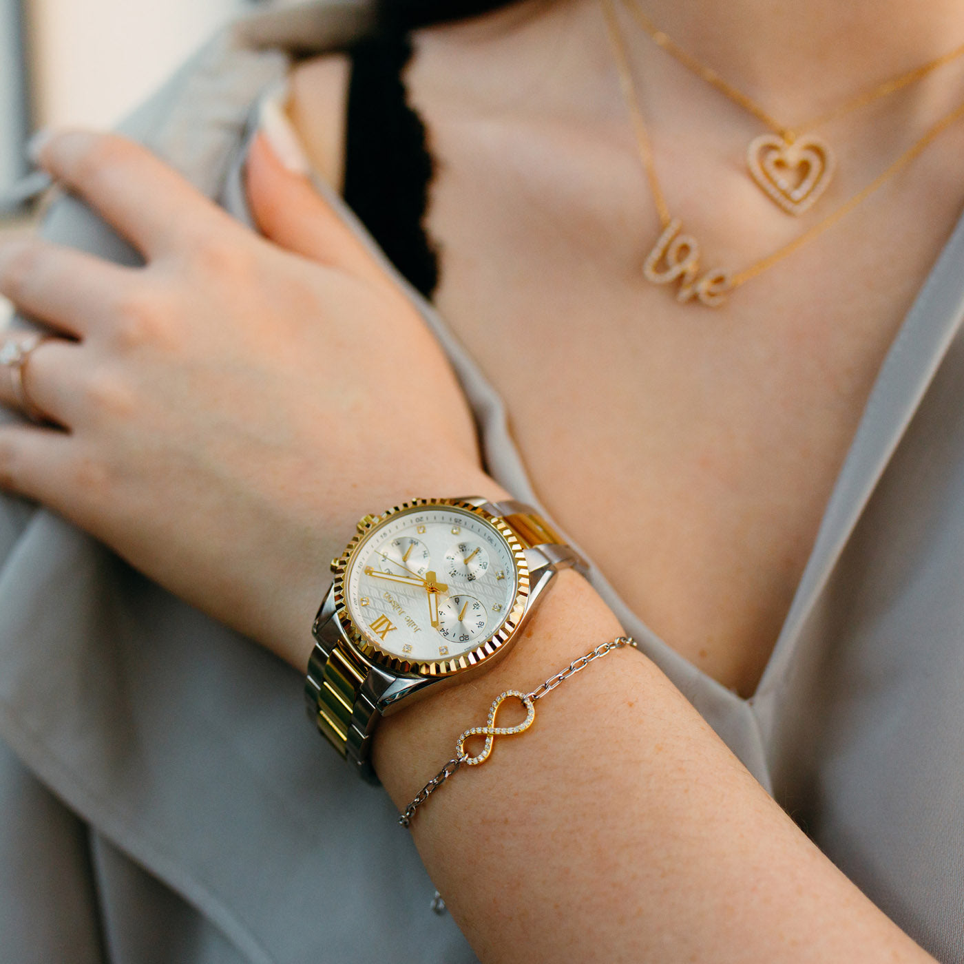 Julie Julsen Damenarmbanduhr SPORTIV MF vergoldet mit bicolor Edelstahlband 5 atm